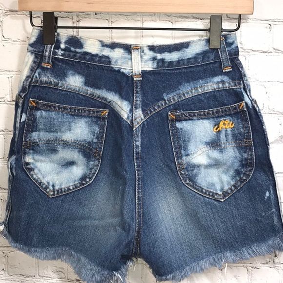 Vintage Denim Shorts Hand bleached Short 1990’s - Picture 5 of 8